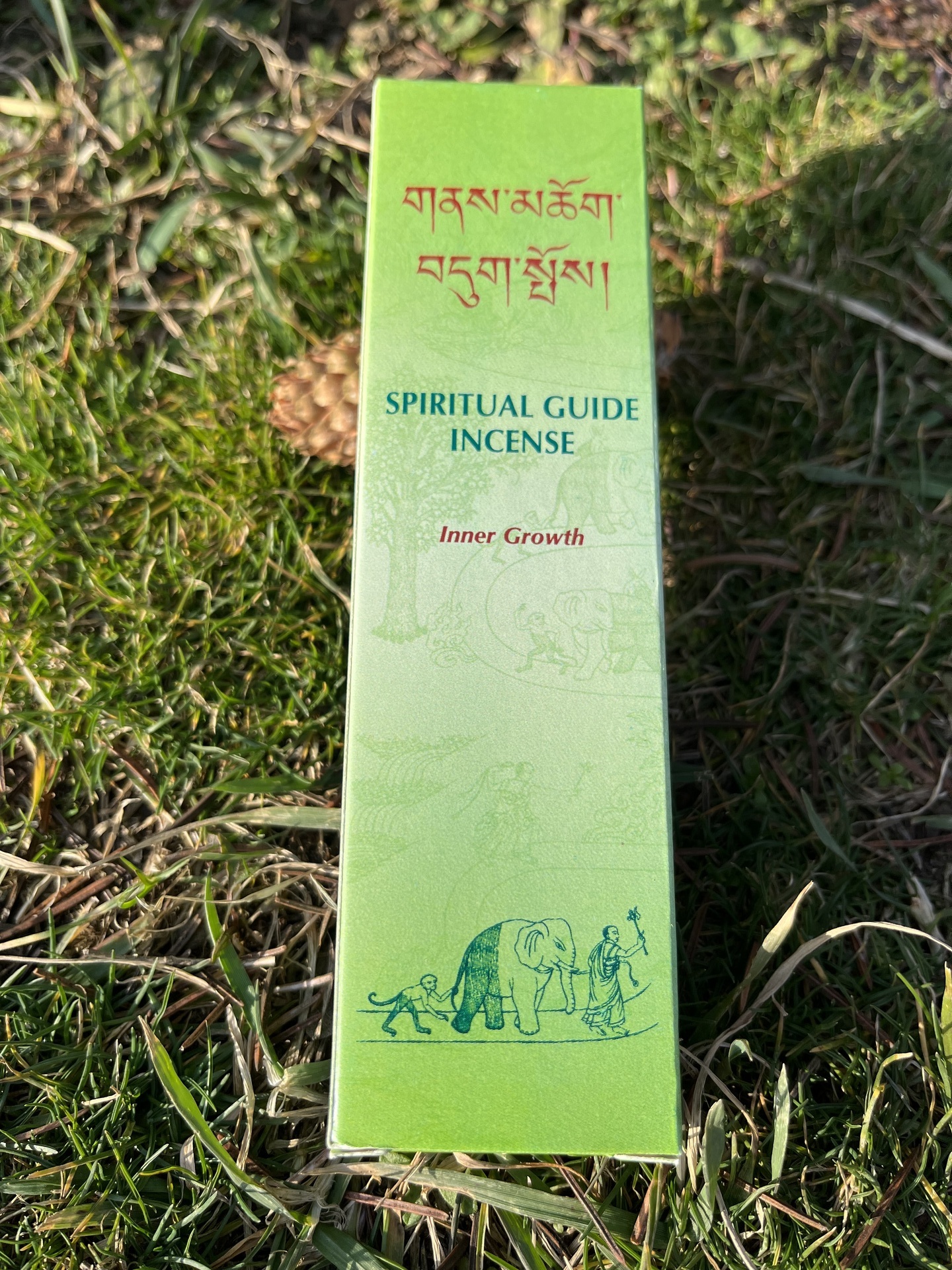 Chenrezing tibeti füstölők - Chenrezig - Spiritual Guide - Lelki Útmutató - Nepáli füstölő  A Himalája hegyi füstölőt a tantrikus Buddhista Karavira szöveg régi bölcse 