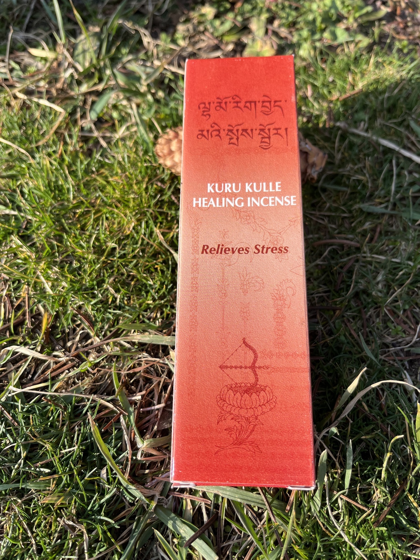 Chenrezing tibeti füstölők - Chenrezig - Vajrayogini - Nepáli füstölő - Stresszre  A Himalája hegyi füstölőt a tantrikus Buddhista Karavira szöveg régi bölcse 